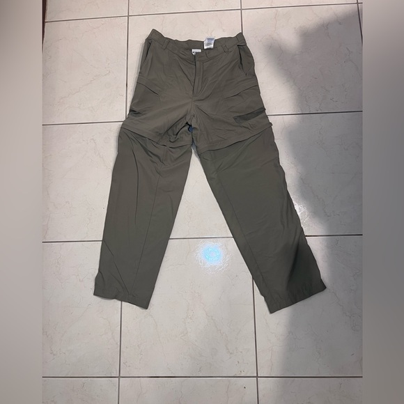 Columbia Kaki - Picture 1 of 10